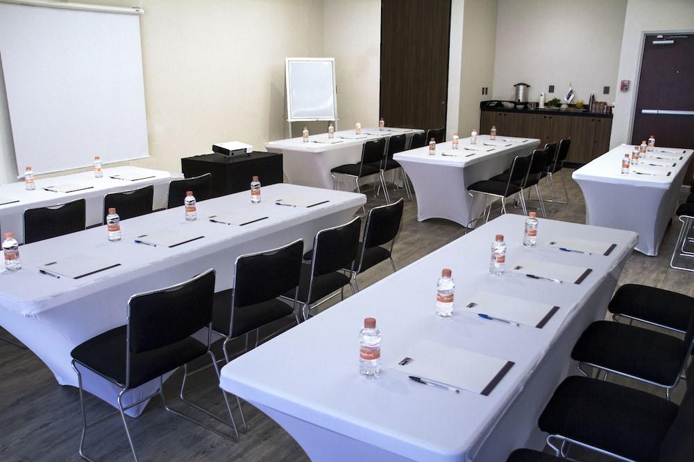 City Express Plus By Marriott Monterrey Galerias Kültér fotó